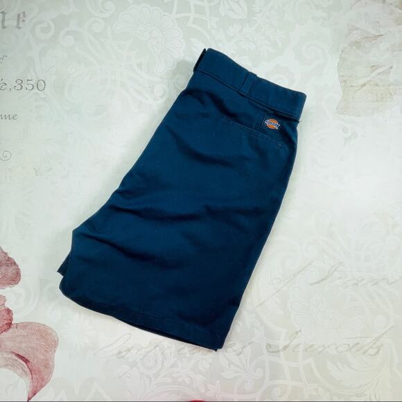 Dickies Navy Shorts Like New 42 - Picture 5 of 8